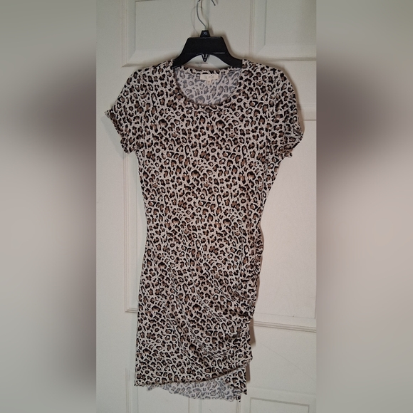 LA MIEL Dresses & Skirts - Leopard Print Bodycon Dress